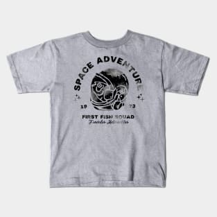 Space Traveller Fish Vintage Design Kids T-Shirt